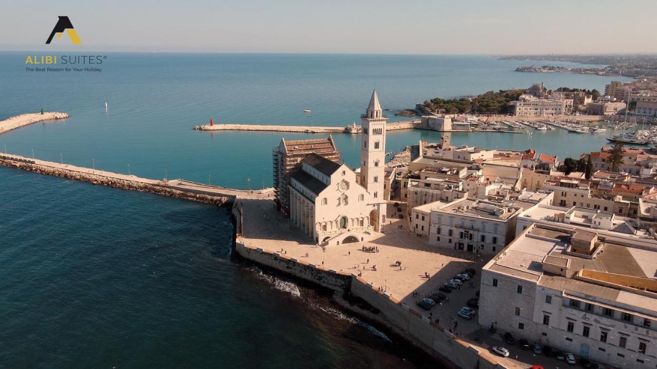 Alibi Suites Suite Museum: Gioiello Con Vista Sul Museo Archeologico Nazionale, Letto E Doccia Con Cromoterapia, Smart Tv, Wifi E A/C روفو دي بوليا المظهر الخارجي الصورة